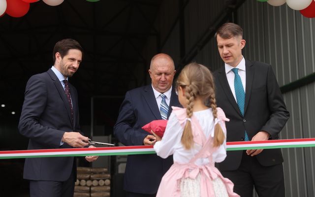 Kontakt Kft. kiemelt jelentőségű nagyléptékű mezőgazdasági fejlesztés ünnepélyes átadása