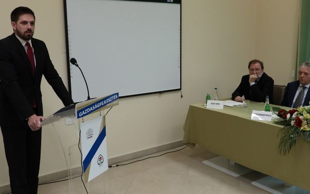 VAJDASÁGI MAGYAR GAZDASÁGFEJLESZTÉS 2015 – 2018, Szakmai konferencia (képek)