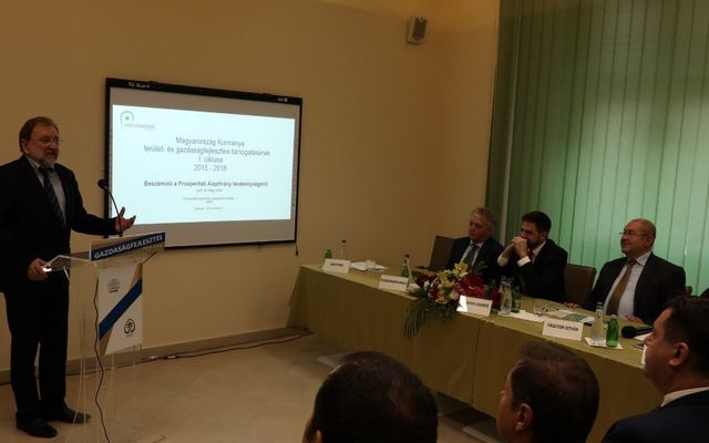 VAJDASÁGI MAGYAR GAZDASÁGFEJLESZTÉS 2015 – 2018, Szakmai konferencia (képek)