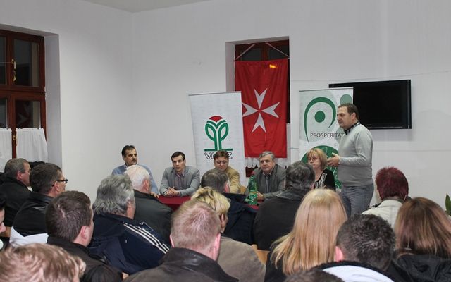 A Prosperitati Alapítvány pályázatainak ismertetése, Csóka (képek)