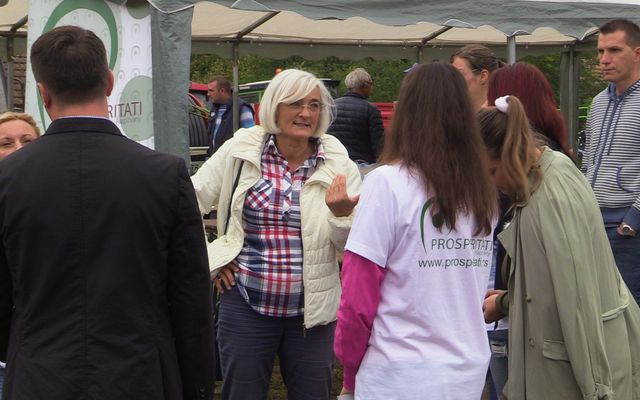 Szüreti napok és Prosperitati gépbemutató Hajdújáráson (képek)