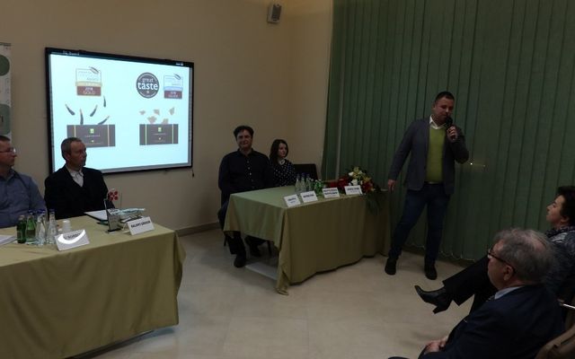 VAJDASÁGI MAGYAR GAZDASÁGFEJLESZTÉS 2015 – 2018, Szakmai konferencia (képek)