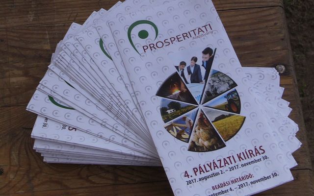 Szüreti napok és Prosperitati gépbemutató Hajdújáráson (képek)