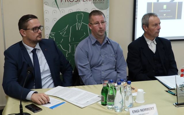 VAJDASÁGI MAGYAR GAZDASÁGFEJLESZTÉS 2015 – 2018, Szakmai konferencia (képek)