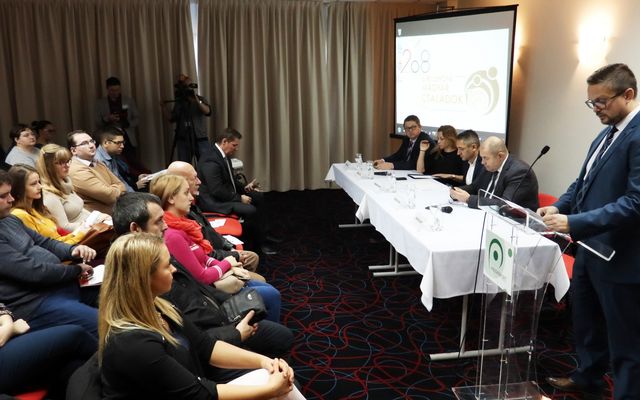 Szakmai konferencia fiatal vajdasági vállalkozóknak (képek)