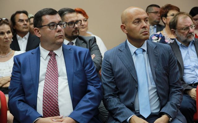 Sajtótájékoztató és szerződésaláírás, Szabadka (képek)