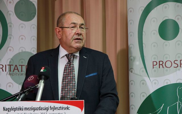 Sajtótájékoztató és szerződésaláírás, Szabadka (képek)
