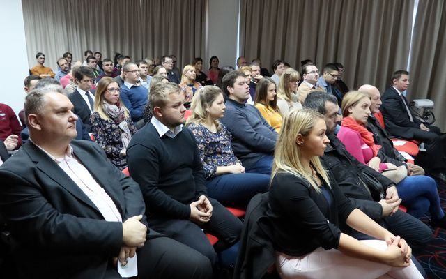 Szakmai konferencia fiatal vajdasági vállalkozóknak (képek)