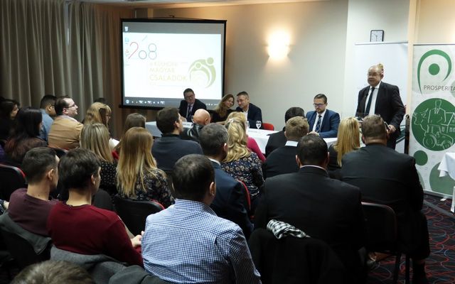 Szakmai konferencia fiatal vajdasági vállalkozóknak (képek)