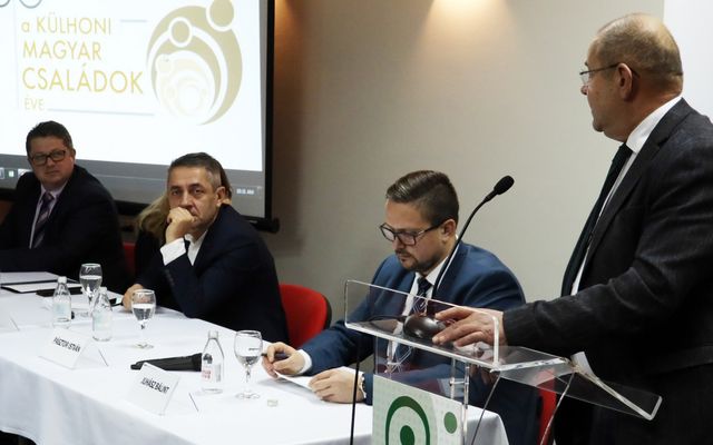 Szakmai konferencia fiatal vajdasági vállalkozóknak (képek)