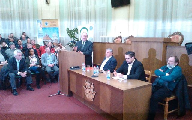 Lakossági fórum Zentán (képek)