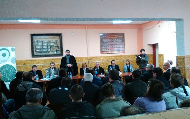 Ismertető előadás Szajánban (képek)