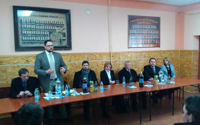 Ismertető előadás Szajánban (képek)