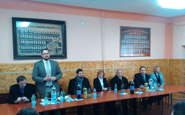 Ismertető előadás Szajánban (képek)