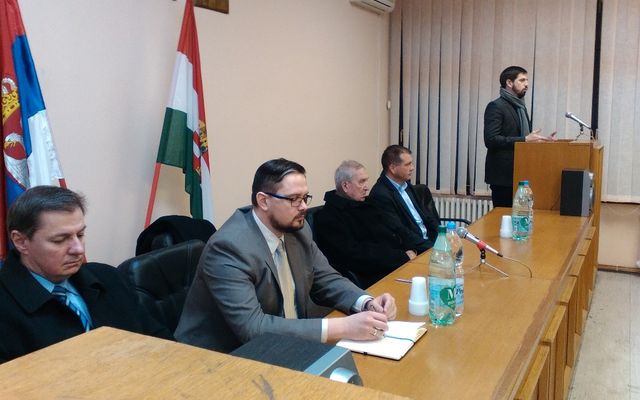 Lakossági fórum Magyarcsernyén (képek)