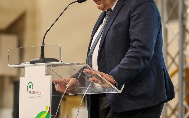 Ünnepélyes szerződésaláírás Zentán (képek)