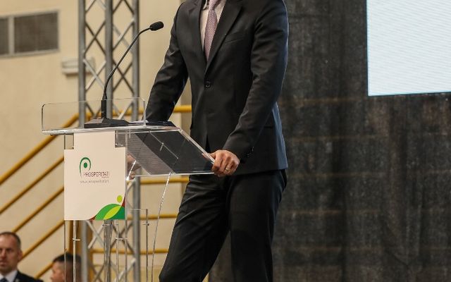 Ünnepélyes szerződésaláírás Zentán (képek)