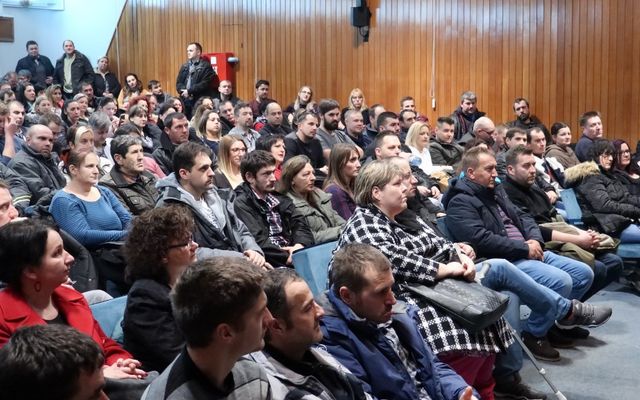 Ünnepélyes szerződésaláírás (képek)
