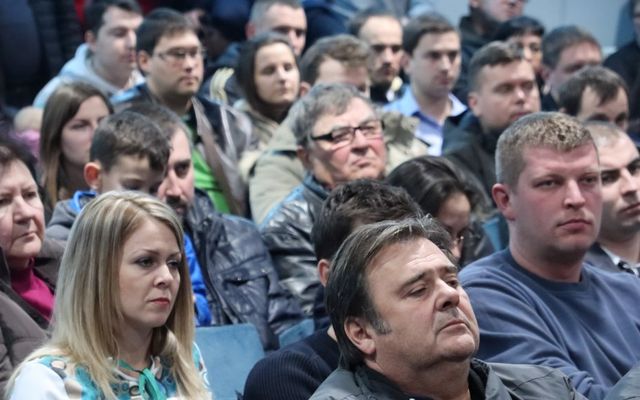 Ünnepélyes szerződésaláírás (képek)