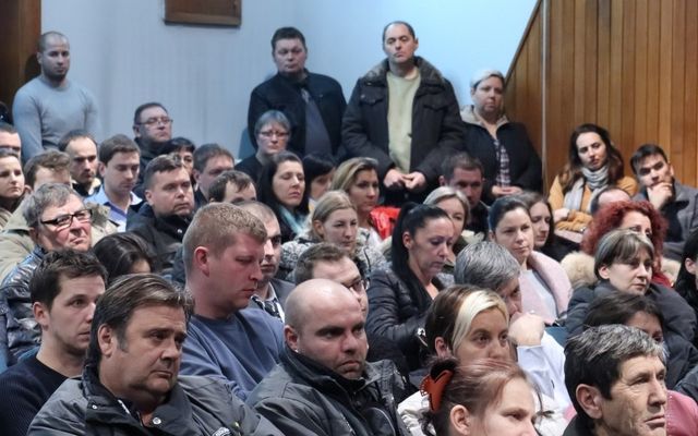 Ünnepélyes szerződésaláírás (képek)