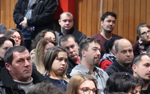 Ünnepélyes szerződésaláírás (képek)