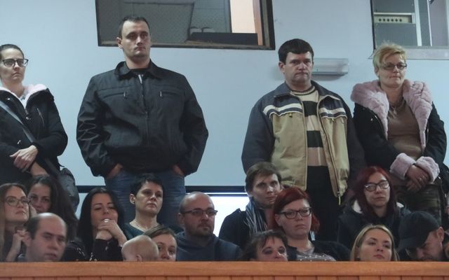 Ünnepélyes szerződésaláírás (képek)