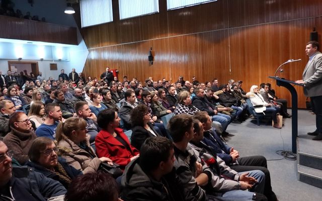 Ünnepélyes szerződésaláírás (képek)