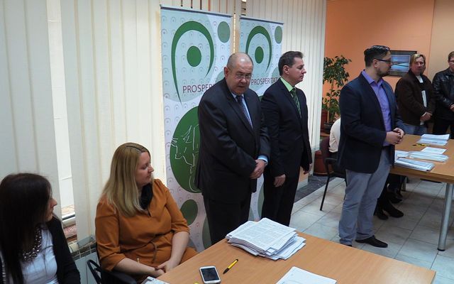 Szerződésaláírás a Start up pályázat nyerteseivel (képek)