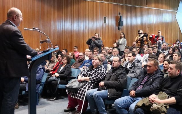 Ünnepélyes szerződésaláírás (képek)