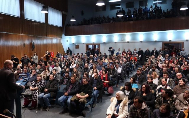 Ünnepélyes szerződésaláírás (képek)