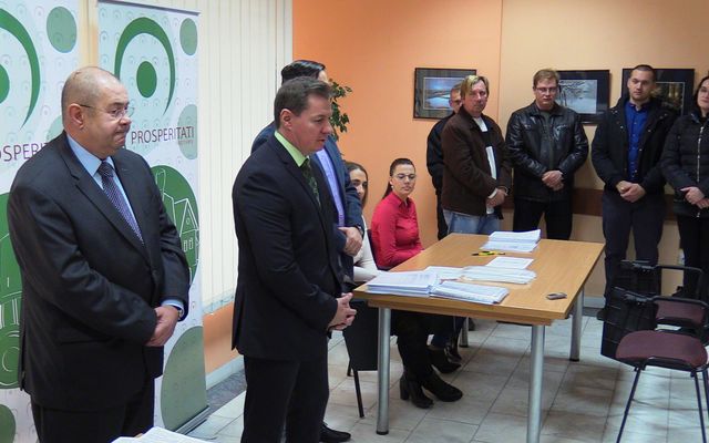 Szerződésaláírás a Start up pályázat nyerteseivel (képek)