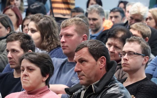 Ünnepélyes szerződésaláírás (képek)