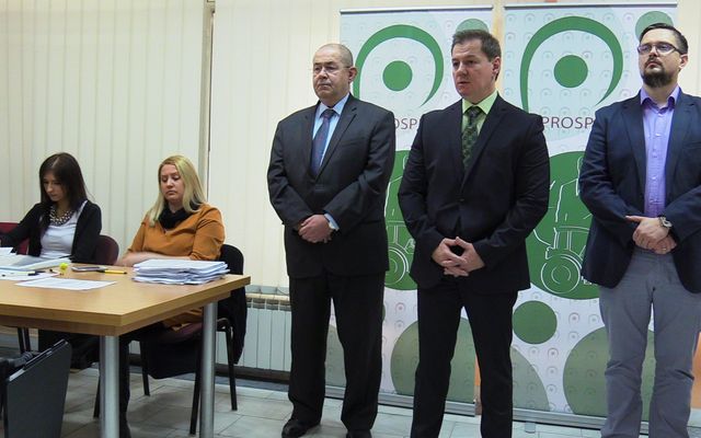 Szerződésaláírás a Start up pályázat nyerteseivel (képek)