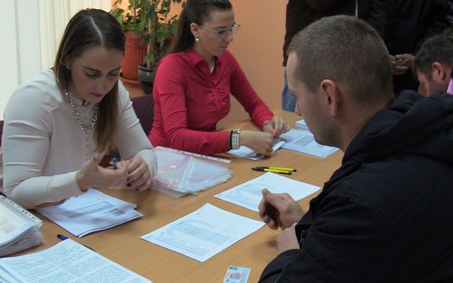 Szerződésaláírás a Start up pályázat nyerteseivel (képek)
