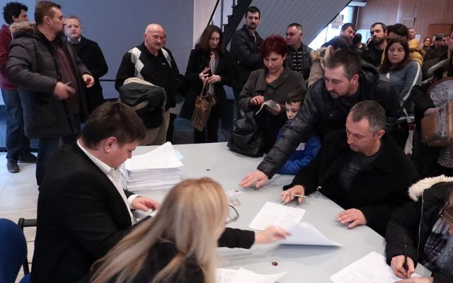 Ünnepélyes szerződésaláírás (képek)