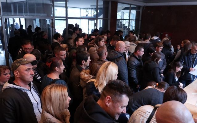 Ünnepélyes szerződésaláírás (képek)