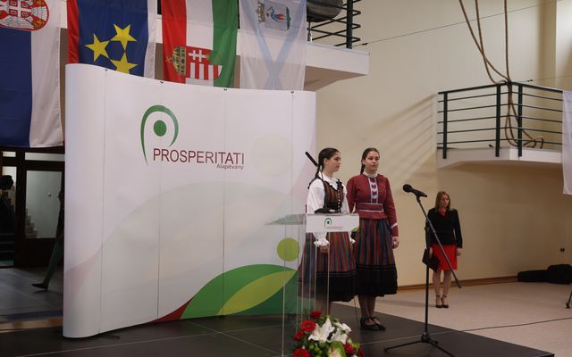 Ünnepélyes szerződésaláírás Magyarkanizsán