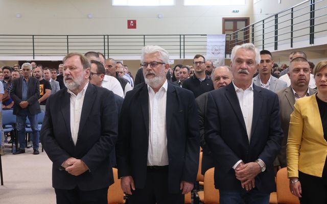 Ünnepélyes szerződésaláírás Magyarkanizsán