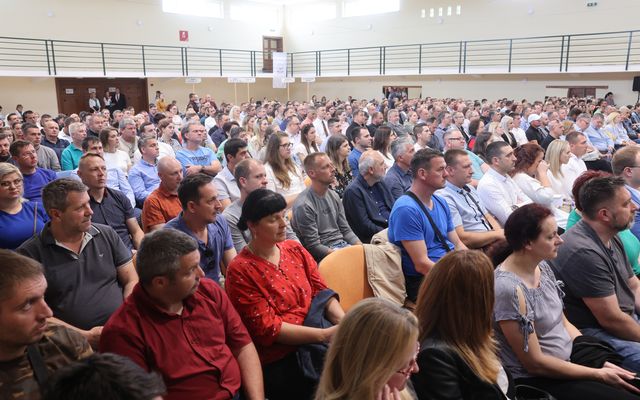 Ünnepélyes szerződésaláírás Magyarkanizsán
