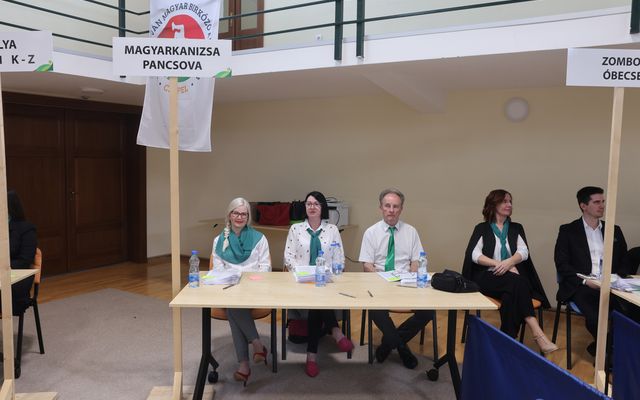 Ünnepélyes szerződésaláírás Magyarkanizsán