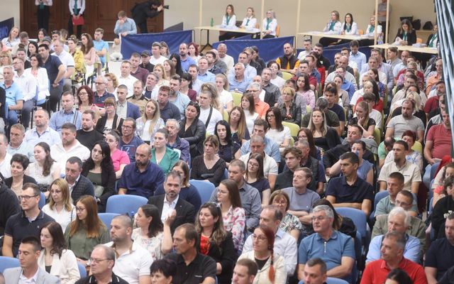 Ünnepélyes szerződésaláírás Magyarkanizsán