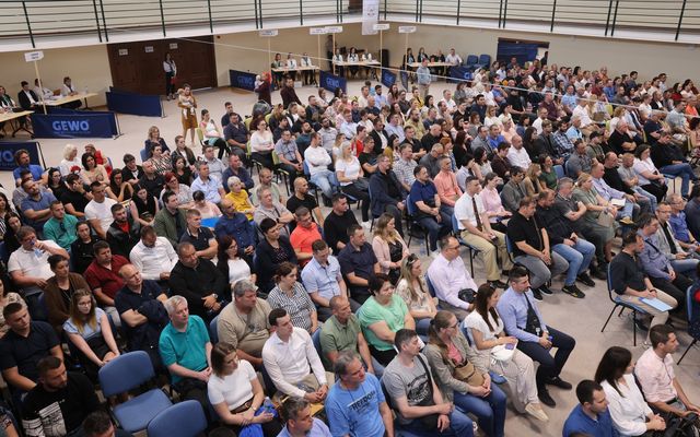 Ünnepélyes szerződésaláírás Magyarkanizsán