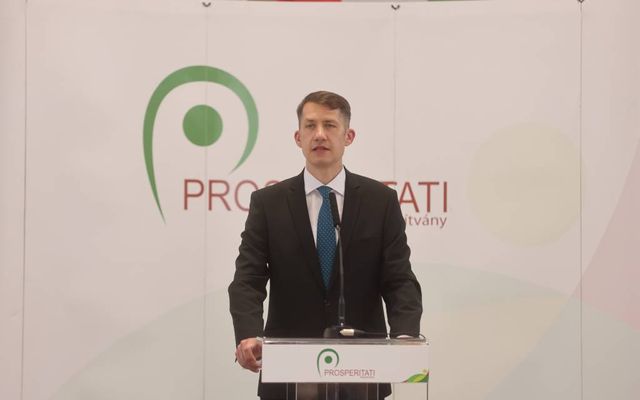 Ünnepélyes szerződésaláírás Magyarkanizsán