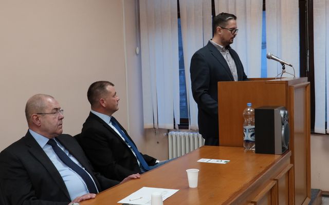 V. pályázati körrel kapcsolatos tájékoztató lakossági fórum Magyarcsernyén (képek)