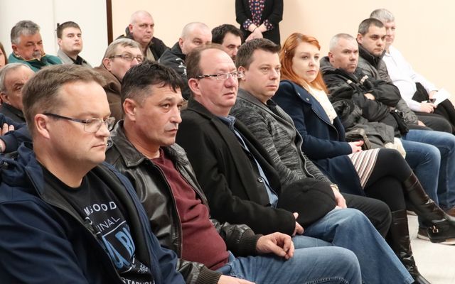 V. pályázati körrel kapcsolatos tájékoztató lakossági fórum Magyarcsernyén (képek)