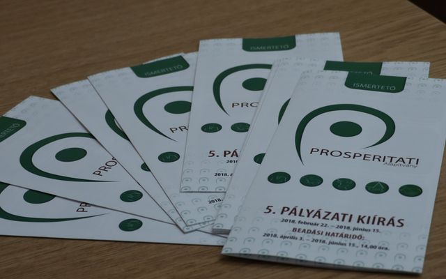 V. pályázati körrel kapcsolatos tájékoztató lakossági fórum Magyarcsernyén (képek)