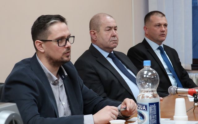 V. pályázati körrel kapcsolatos tájékoztató lakossági fórum Magyarcsernyén (képek)