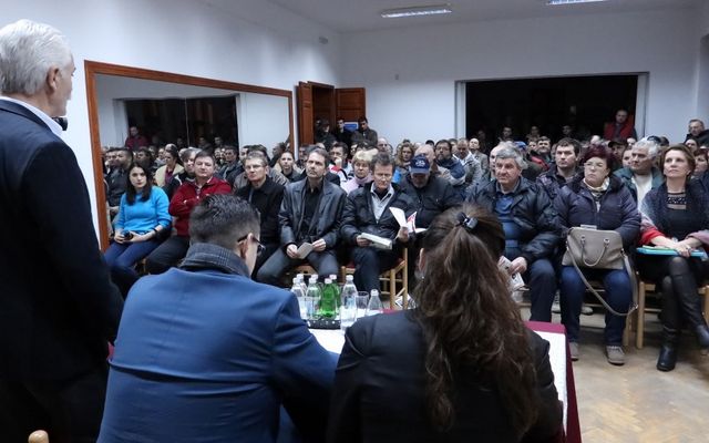 V. pályázati körrel kapcsolatos tájékoztató lakossági fórum Csókán (képek)
