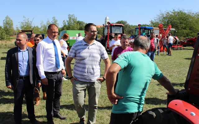 Kukoricafesztivál és Prosperitati gépkiállítás Tordán (képek)