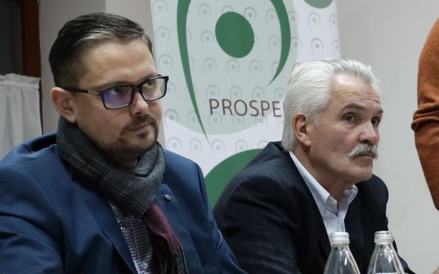 V. pályázati körrel kapcsolatos tájékoztató lakossági fórum Csókán (képek)